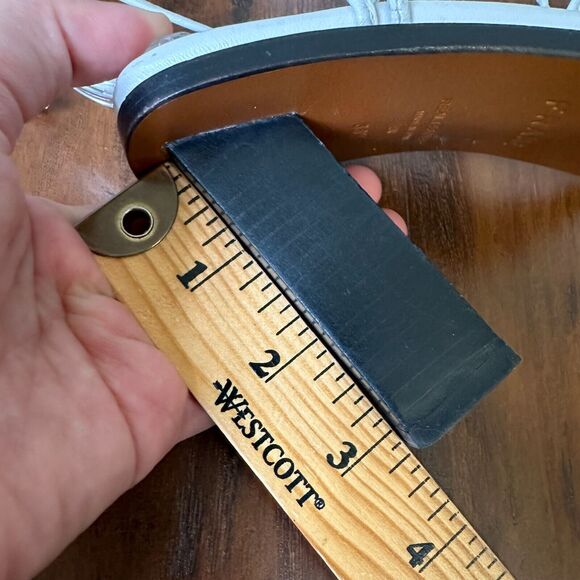 FRAME Le Doheny Ankle-Wrap Leather Sandals in White - Picture 12 of 12